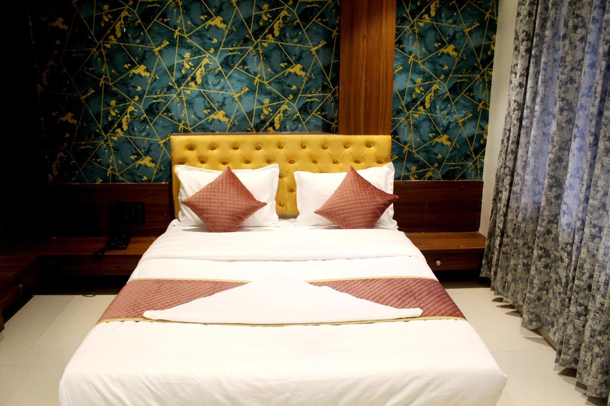 Hotel India Gate Narhe, 푸네 외부 사진