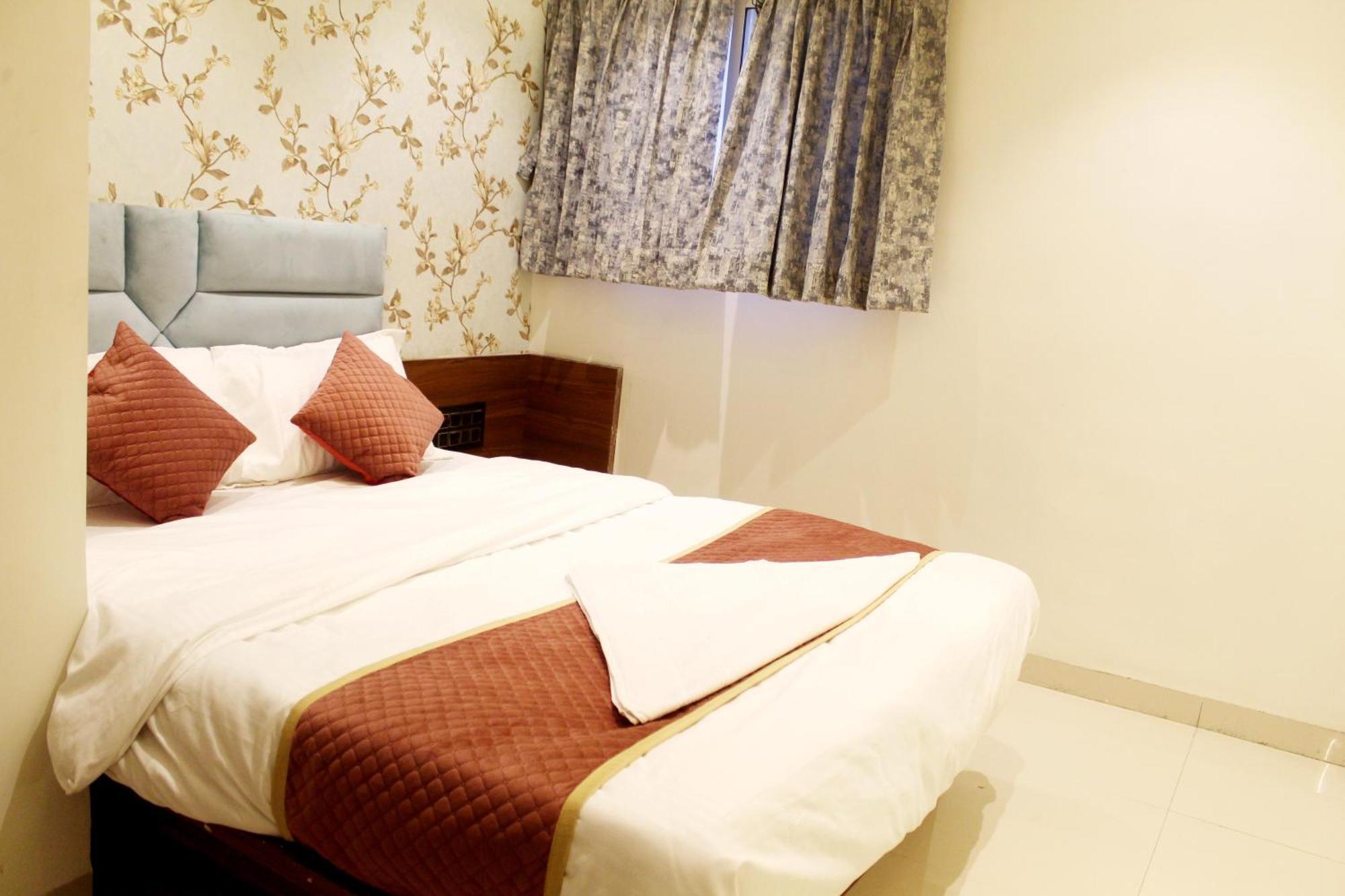 Hotel India Gate Narhe, 푸네 외부 사진