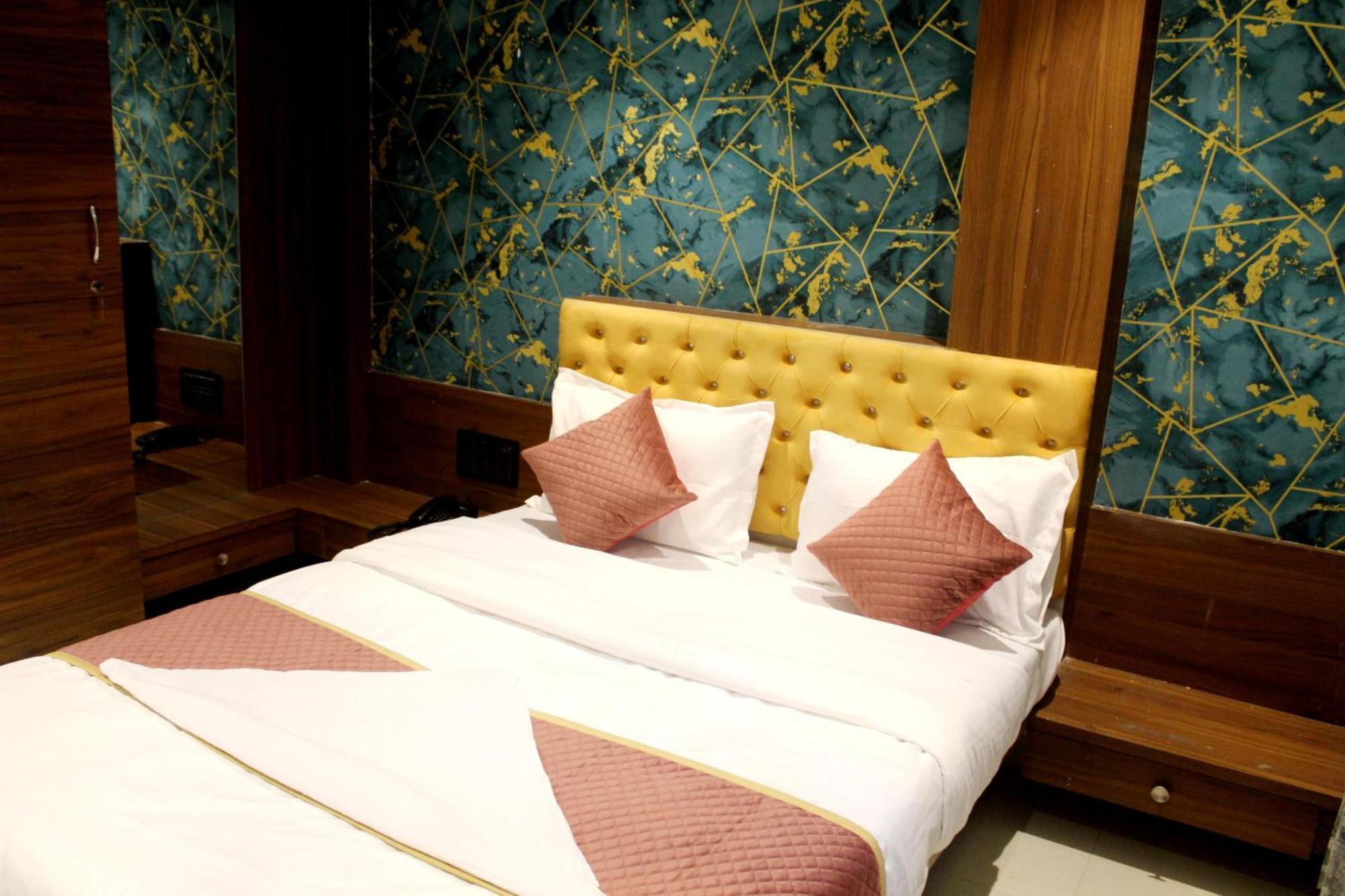 Hotel India Gate Narhe, 푸네 외부 사진