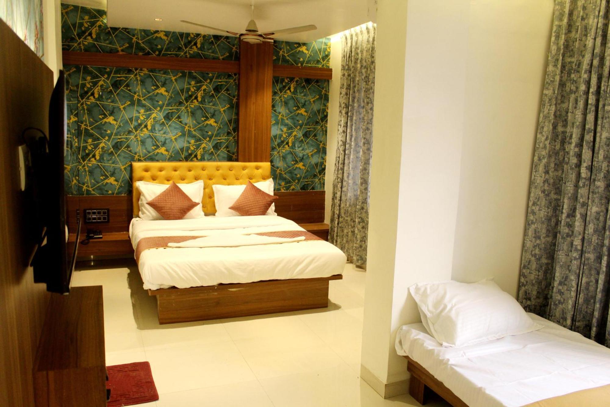 Hotel India Gate Narhe, 푸네 외부 사진