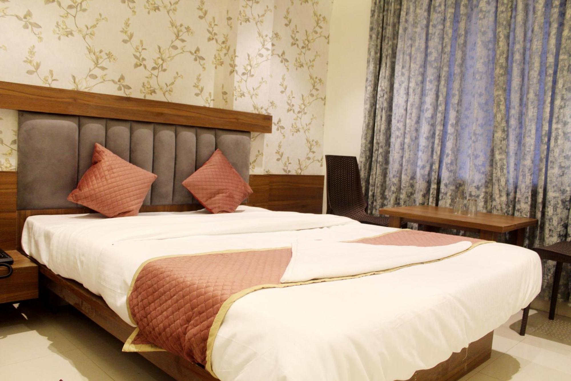 Hotel India Gate Narhe, 푸네 외부 사진