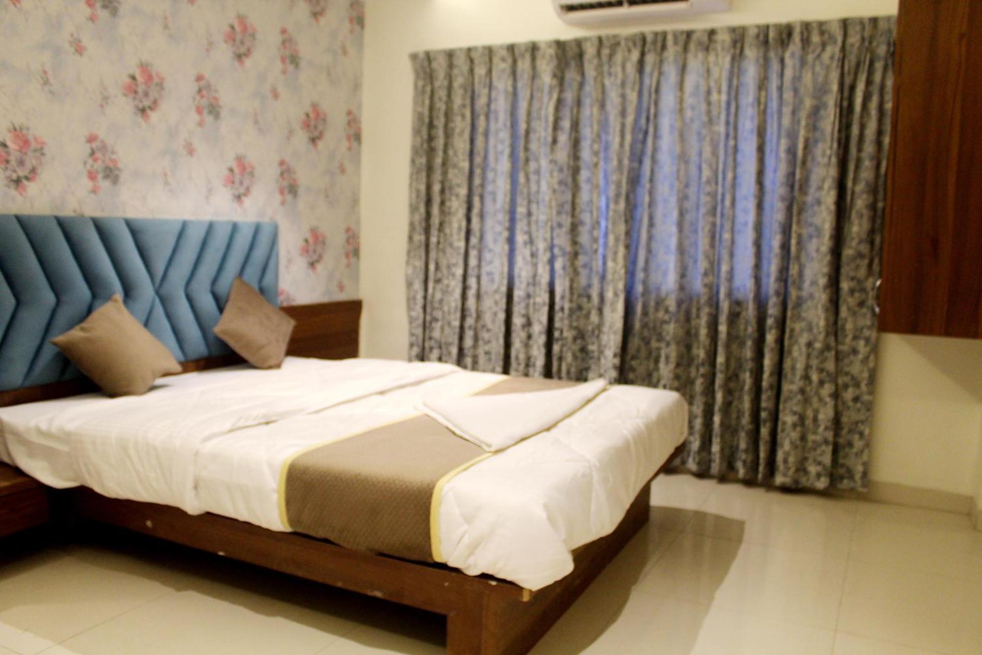 Hotel India Gate Narhe, 푸네 외부 사진